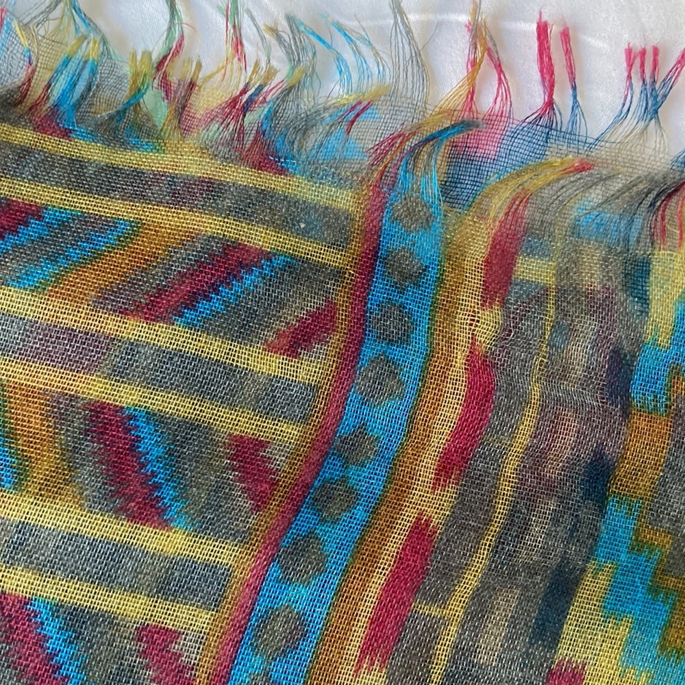 Aztec Scarf - Picture 6 of 17